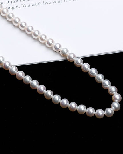 Pearl necklace